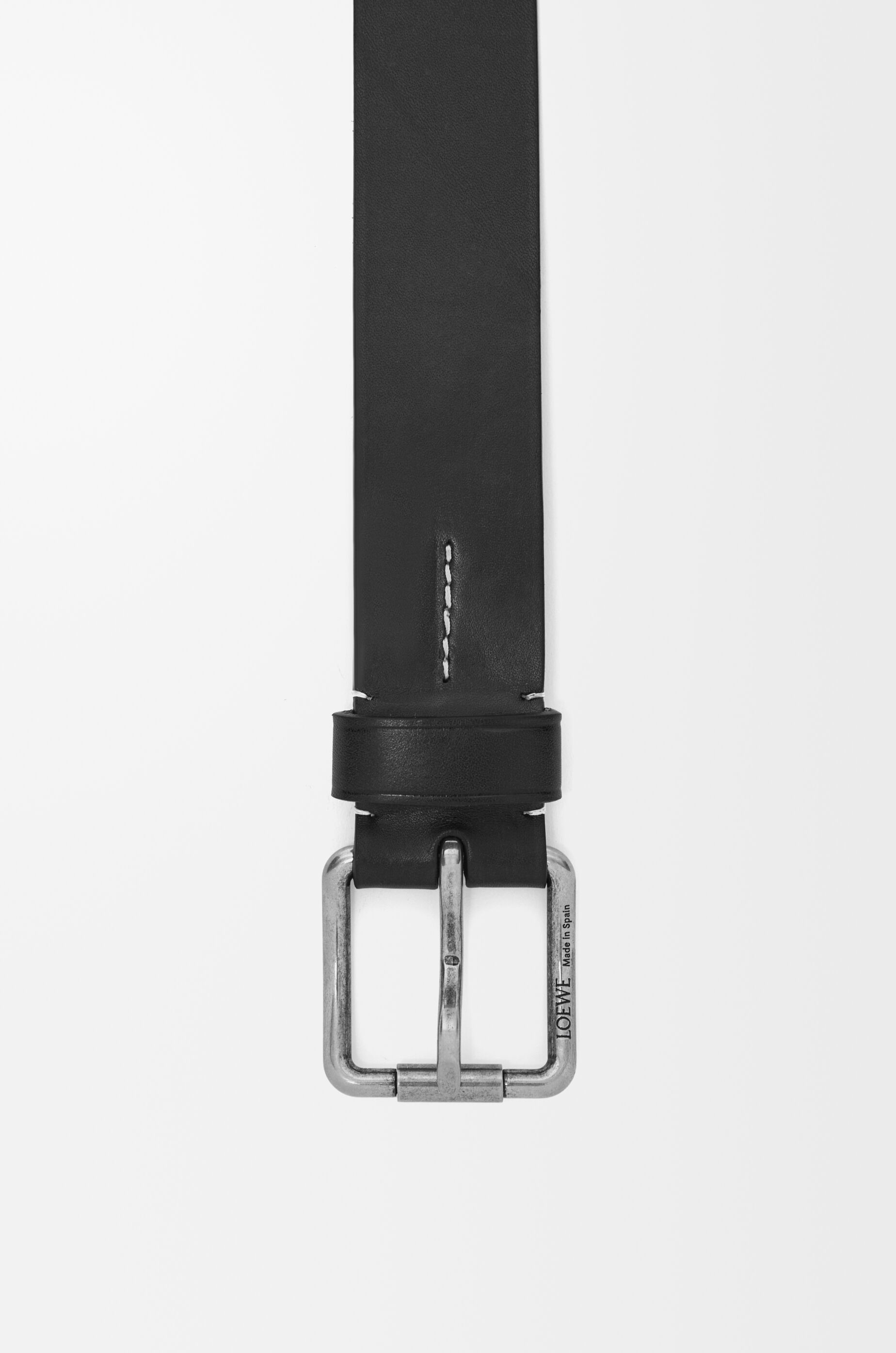 滝沢眞規子愛用[LOEWE]Black leatherbeltカーブドバックルベルト