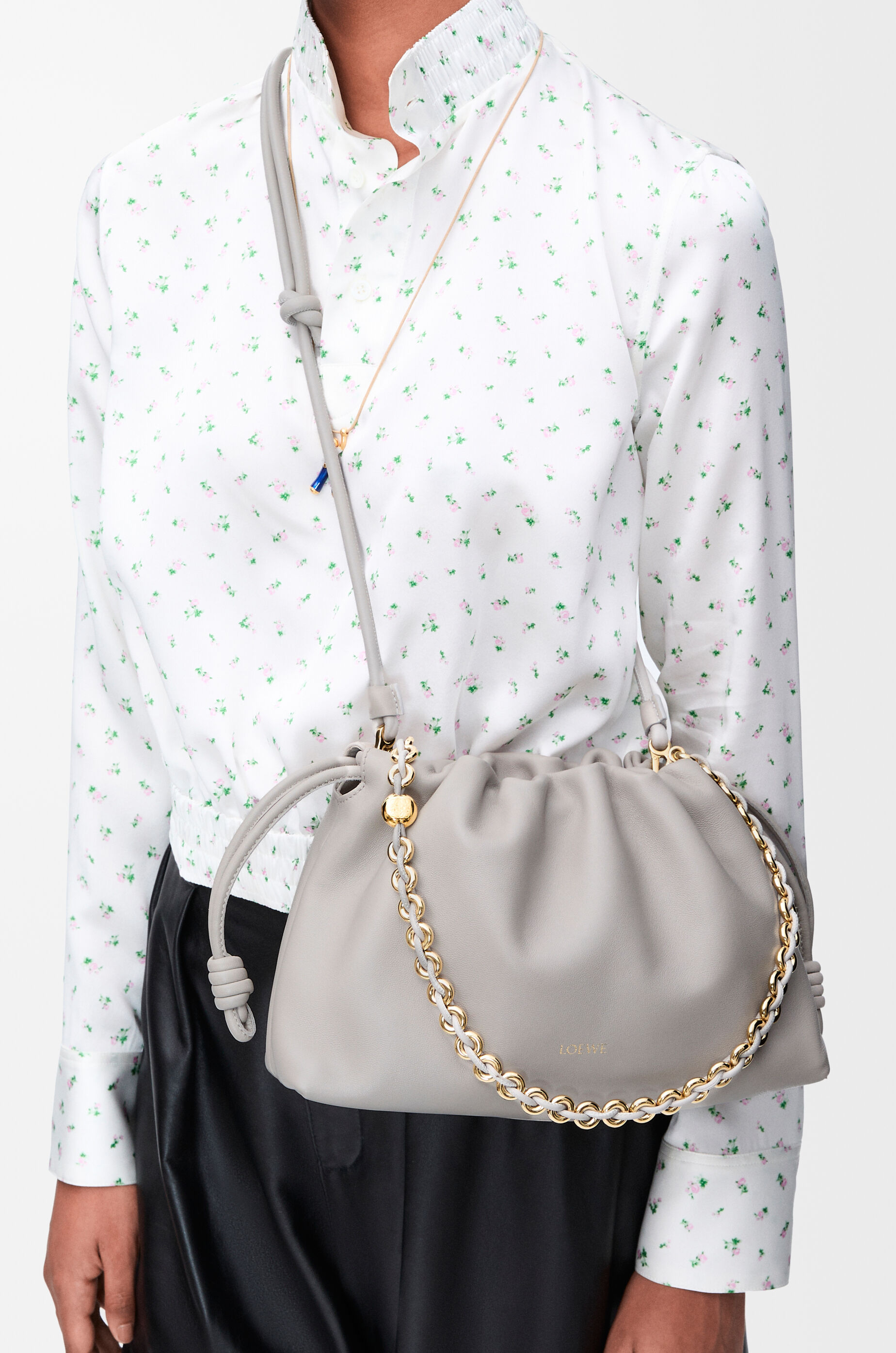NEW LOEWE フラメンコパース バッグ Shell Gray▲ A411FCRX02 NEW LOEWE フラメンコパース バッグ Shell Gray△ A411FCRX02