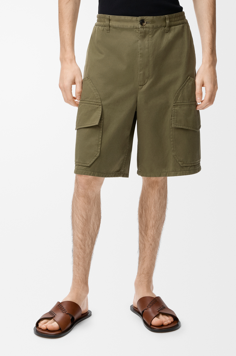 LOEWE Pantalón corto cargo en algodón Verde Caqui