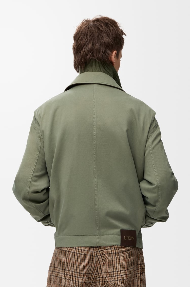 LOEWE Chaqueta con cinturón en algodón Verde Caqui
