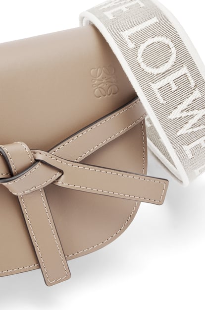 LOEWE Mini Gate Dual bag in soft calfskin and jacquard 沙色 plp_rd