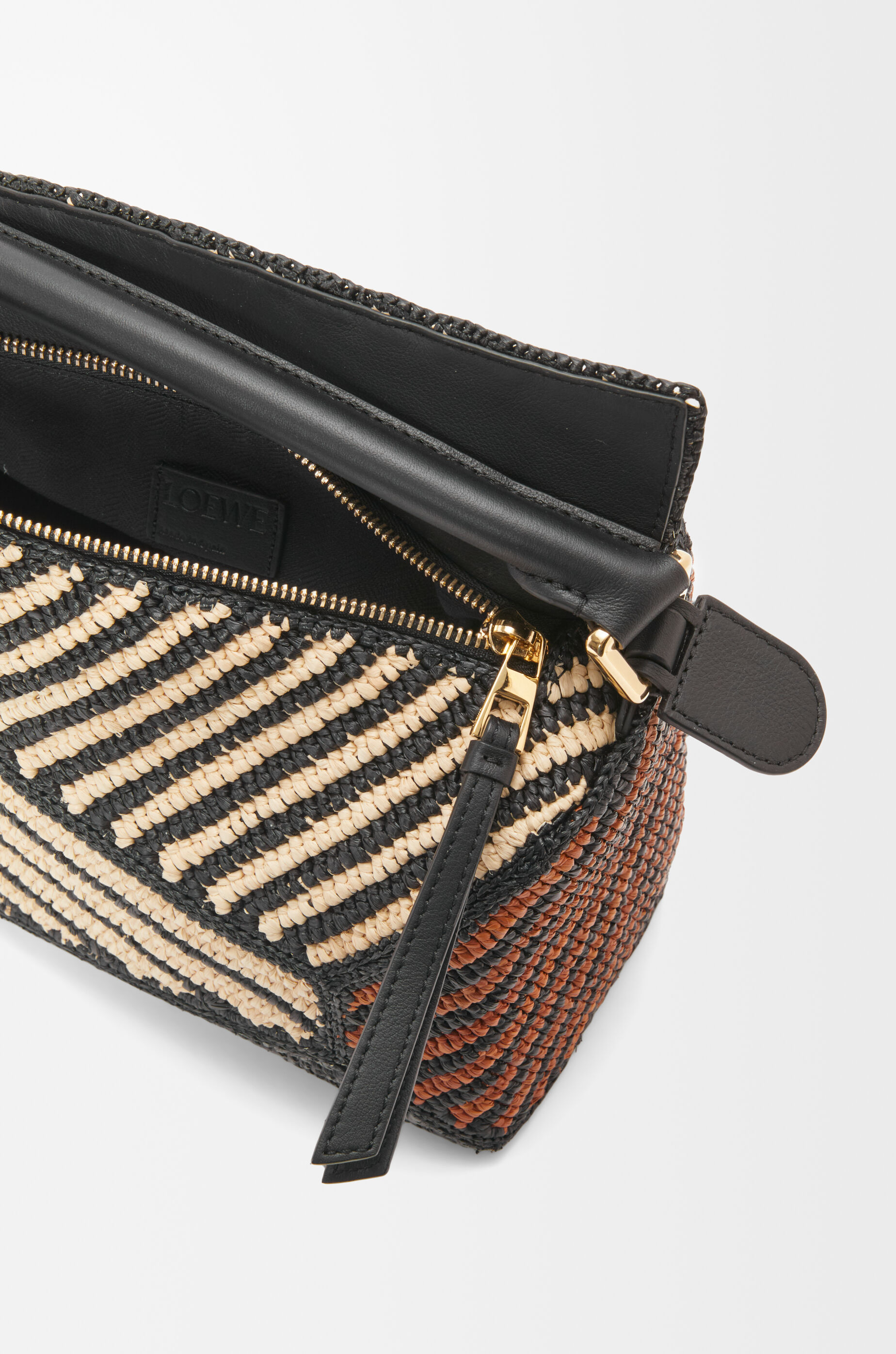 LOEWE Small Puzzle Edge bag in raffia and calfskin Natural/Honey Gold