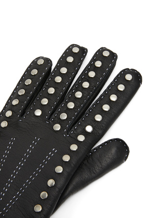 LOEWE Studded gloves in deerskin Black plp_rd