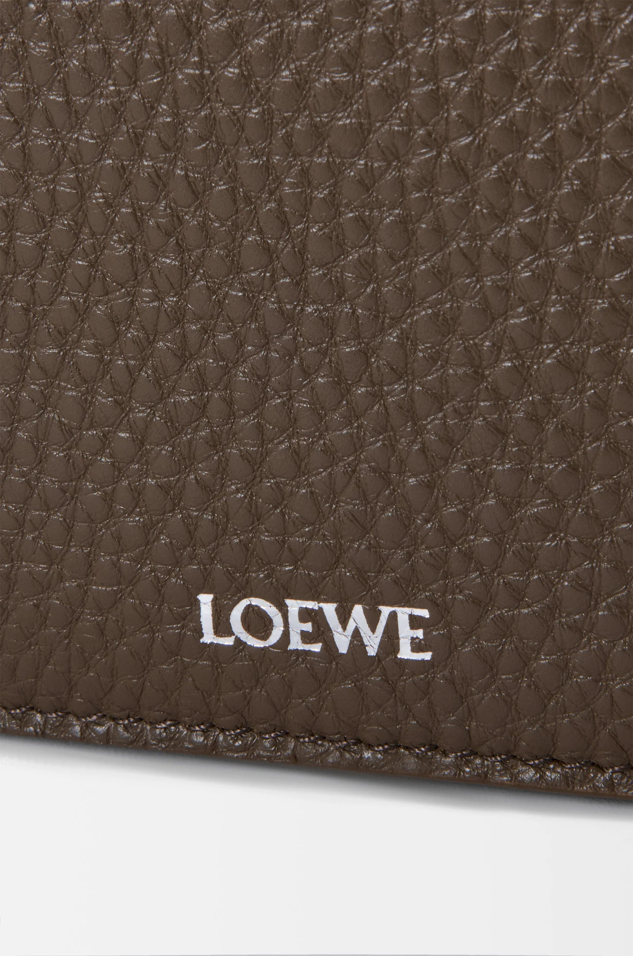 LOEWE Medium Pebble messenger bag in supple grained calfskin Tundra