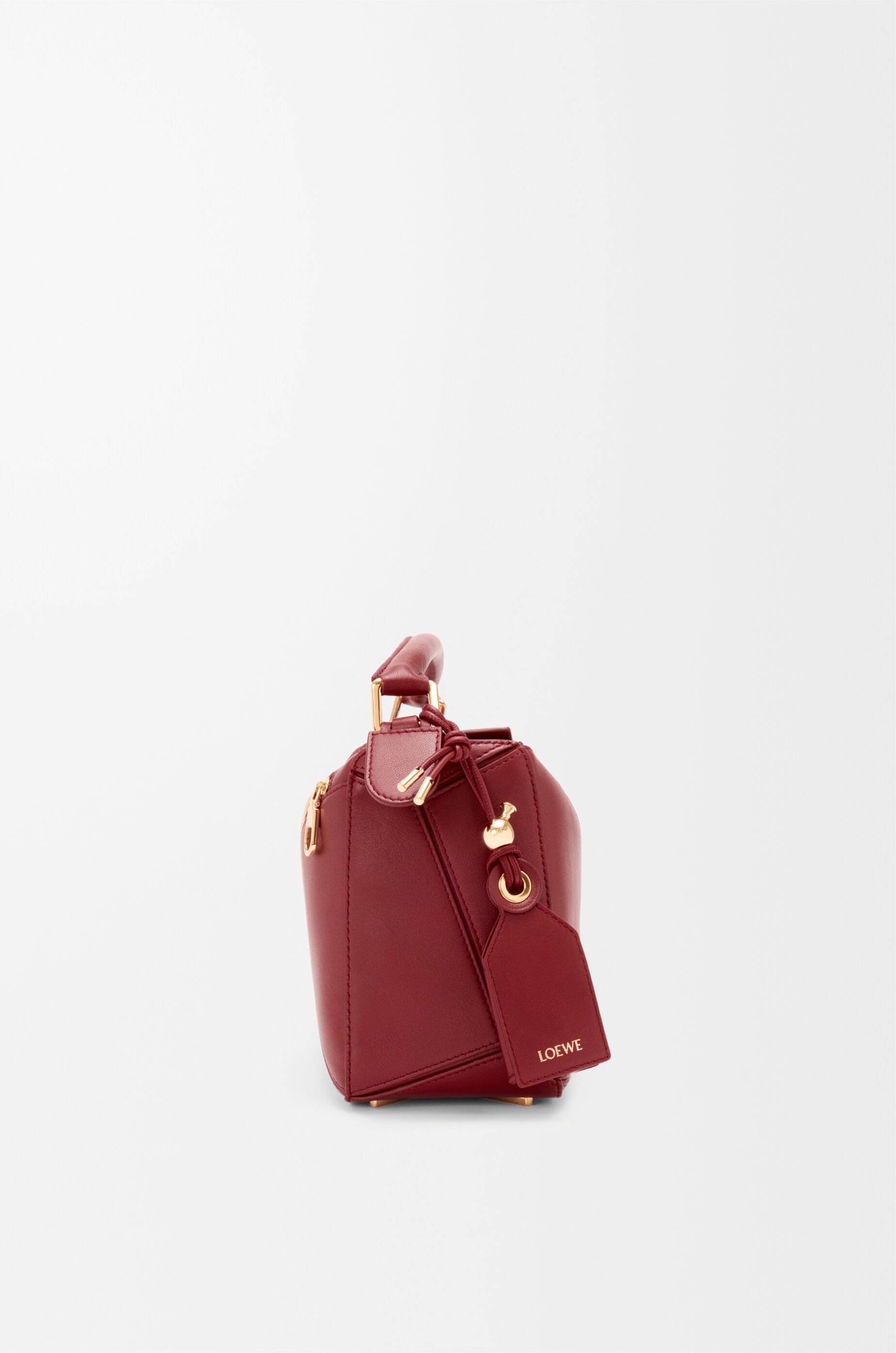 フェザーライト パズルバッグ スモール（ナパラム） レッド - LOEWE