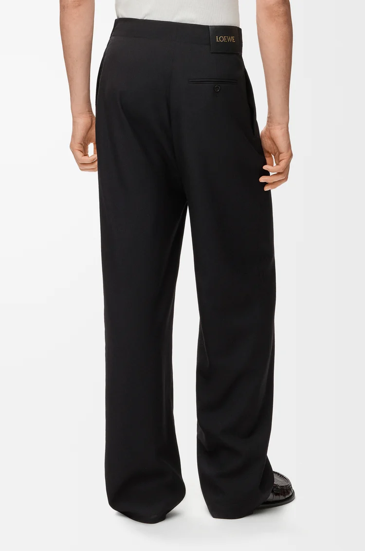 LOEWE Pantalón con cinturón en lana Negro