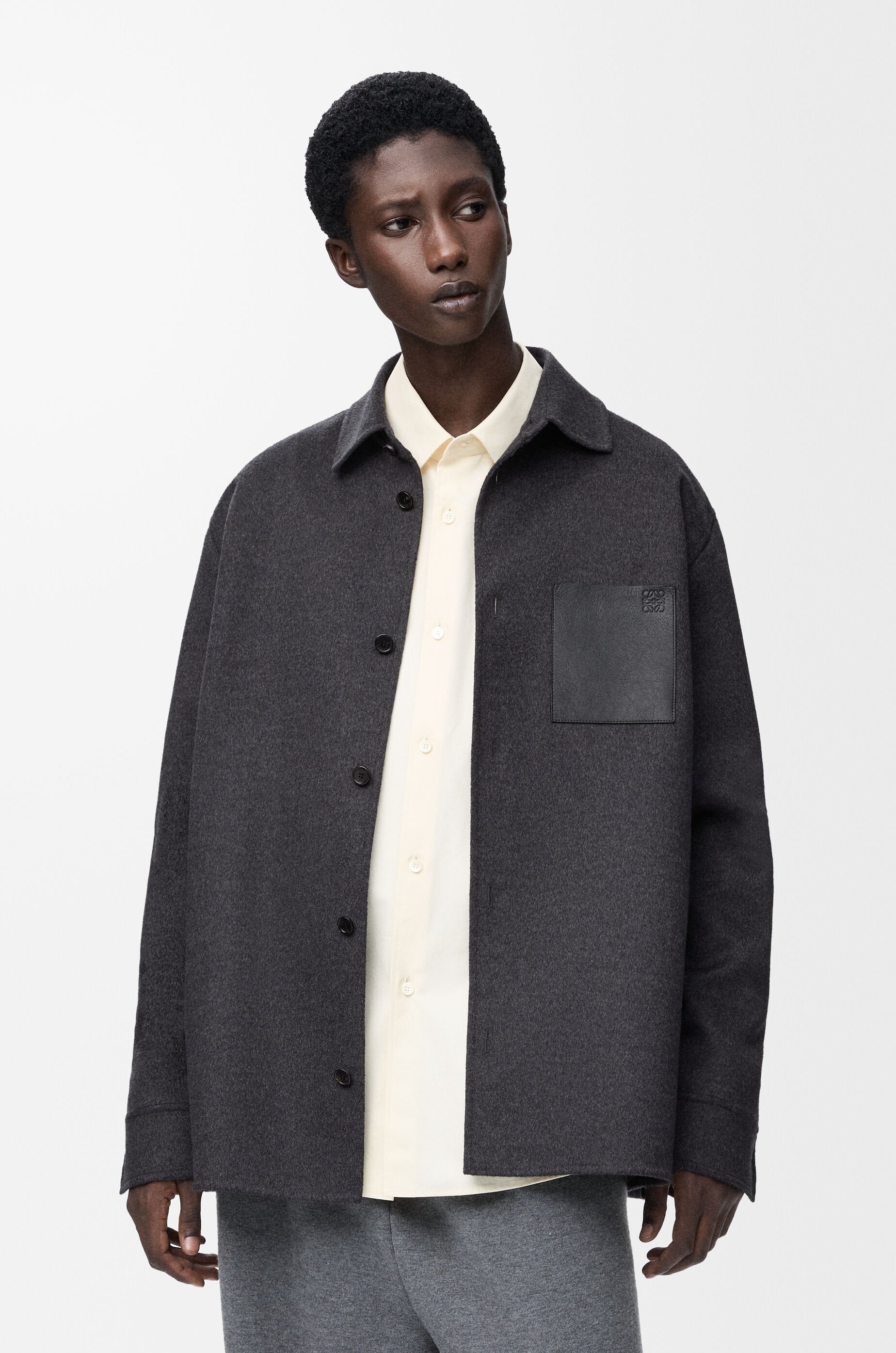 オーバーシャツ（ウール&カシミヤ） グレー - LOEWE