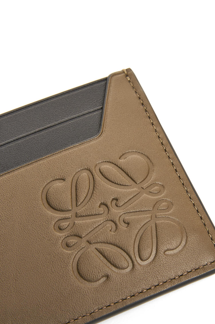 LOEWE Brand plain cardholder in classic calfskin Khaki Brown