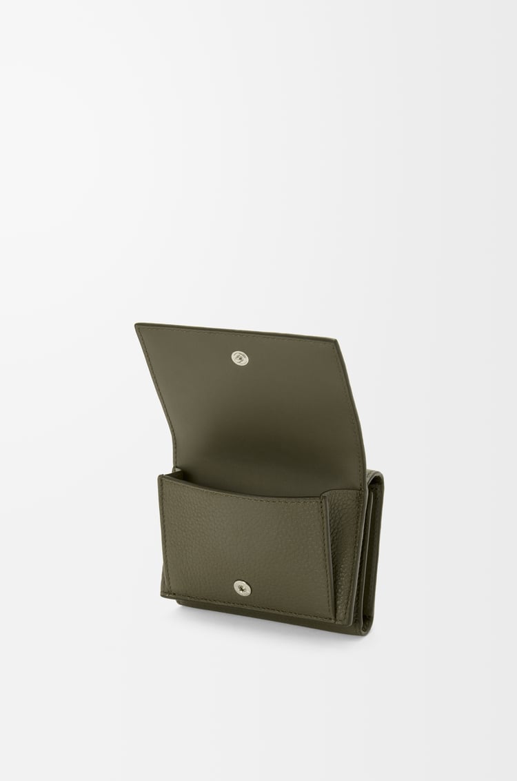 LOEWE トライフォールド ウォレット（ソフトグレインカーフ） カーキグリーン