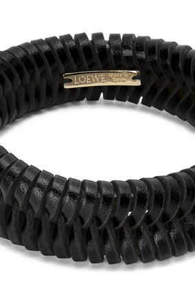 LOEWE Interlock bangle in classic calfskin Black