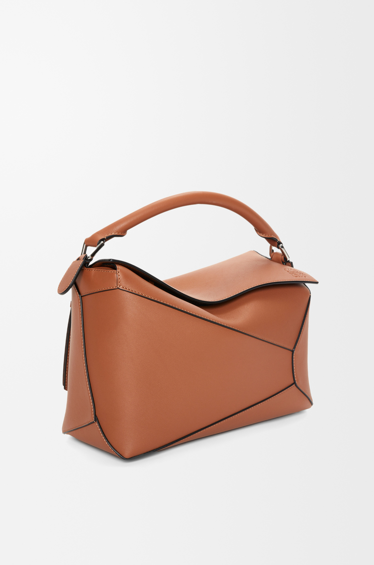 LOEWE Medium Puzzle Edge bag in classic calfskin Tan