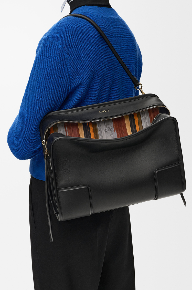 LOEWE Grand sac Skived Amazona 180 en cuir de veau souple Multicolore/Noir