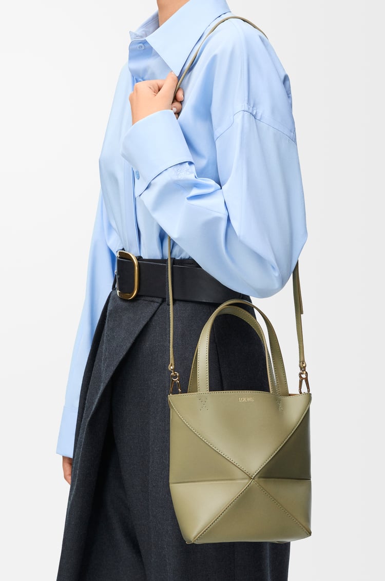 LOEWE パズルフォルドトート ミニ（シャイニーカーフ） ユーカリグリーン