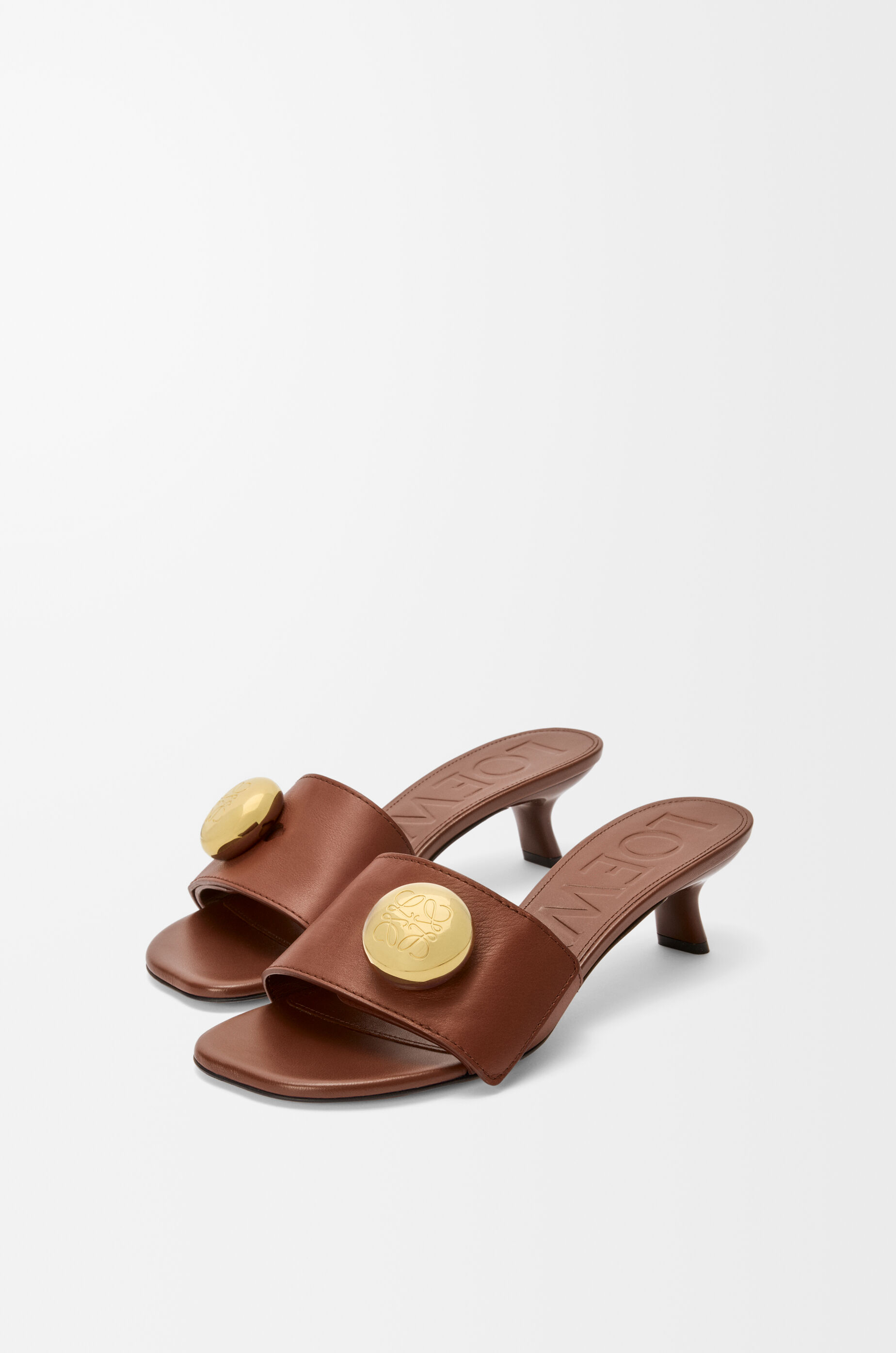 Pebble slide in soft calfskin Red - LOEWE USA Official Website