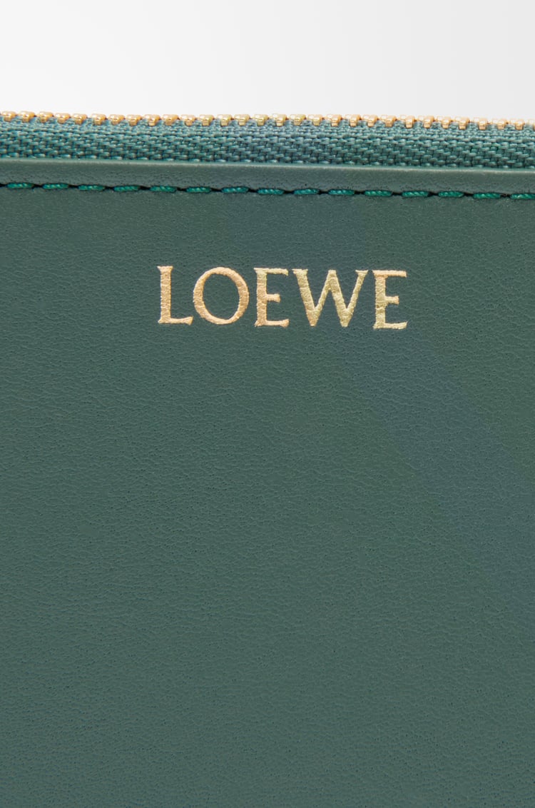 LOEWE ノット コインカードホルダー（シャイニーナパカーフ） ベチバー/ウォーター