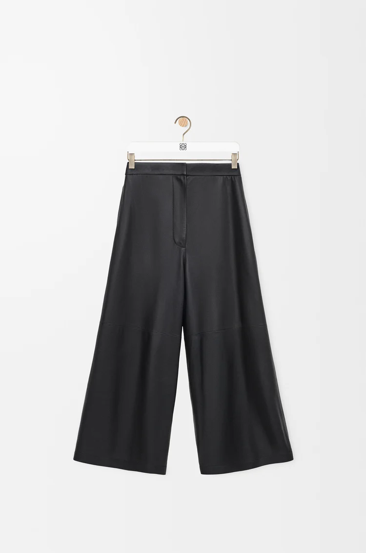 LOEWE Pantalón cropped en piel napa de cordero Negro