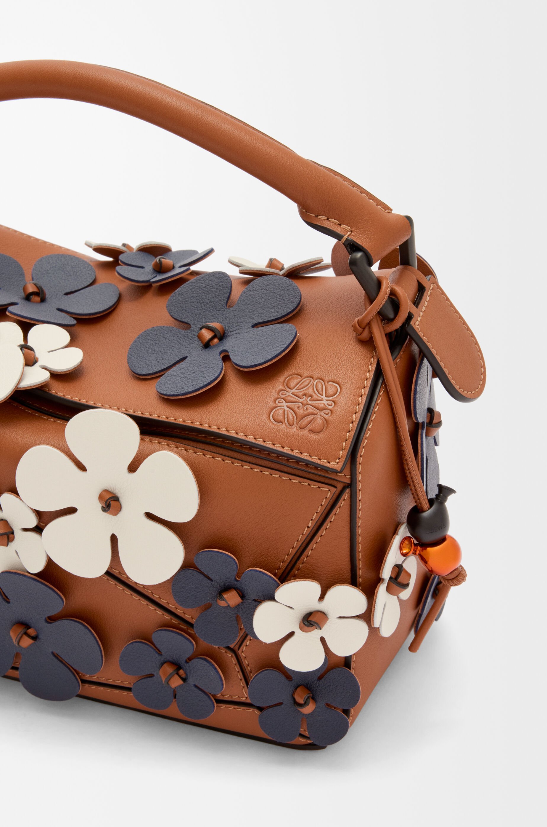 ロエベ公式オンラインストア｜LOEWE