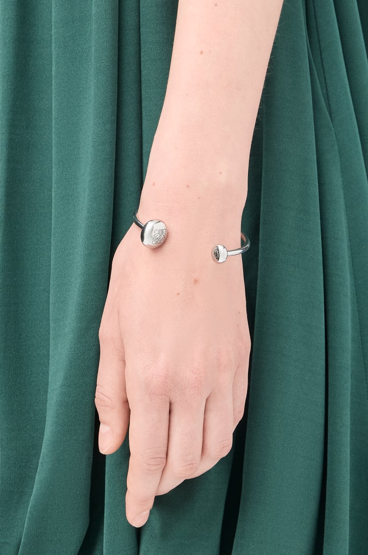 LOEWE 純銀 Anagram Pebble 手環 銀色