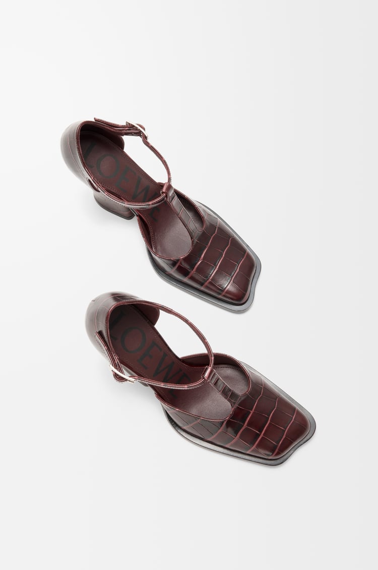 LOEWE Zapato de salón Onda con tira en T en piel de ternera Burdeos