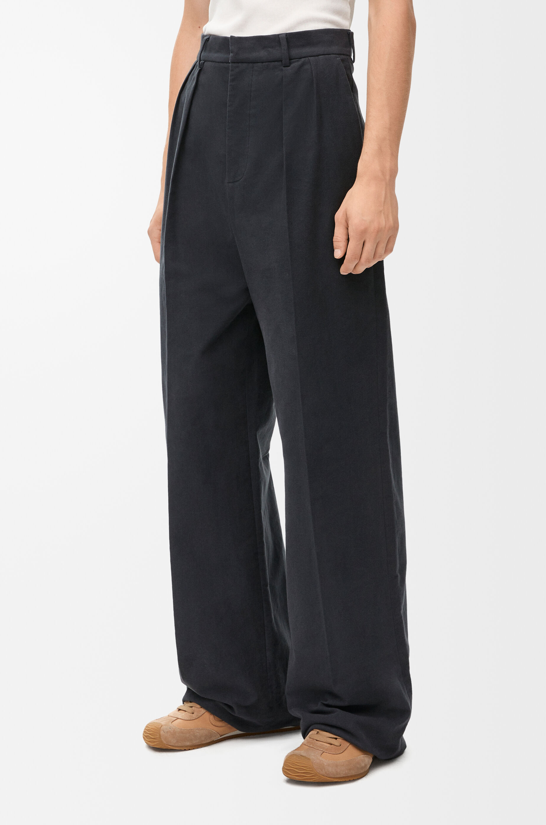 Pleated trousers in cotton Black - LOEWE