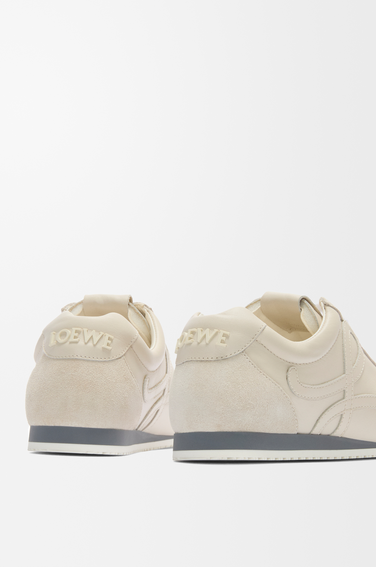 LOEWE Zapatilla Ballet Runner 2.0 en piel de ternera Blanco