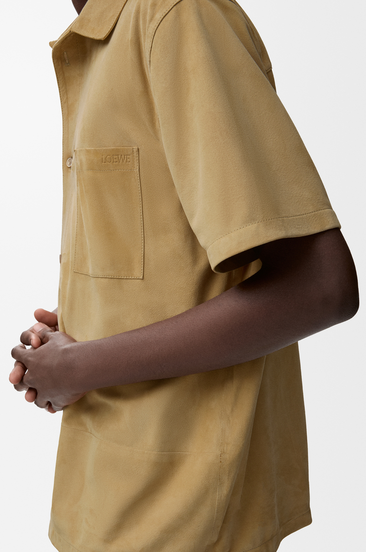 LOEWE 麂皮山羊皮短袖襯衫 米色