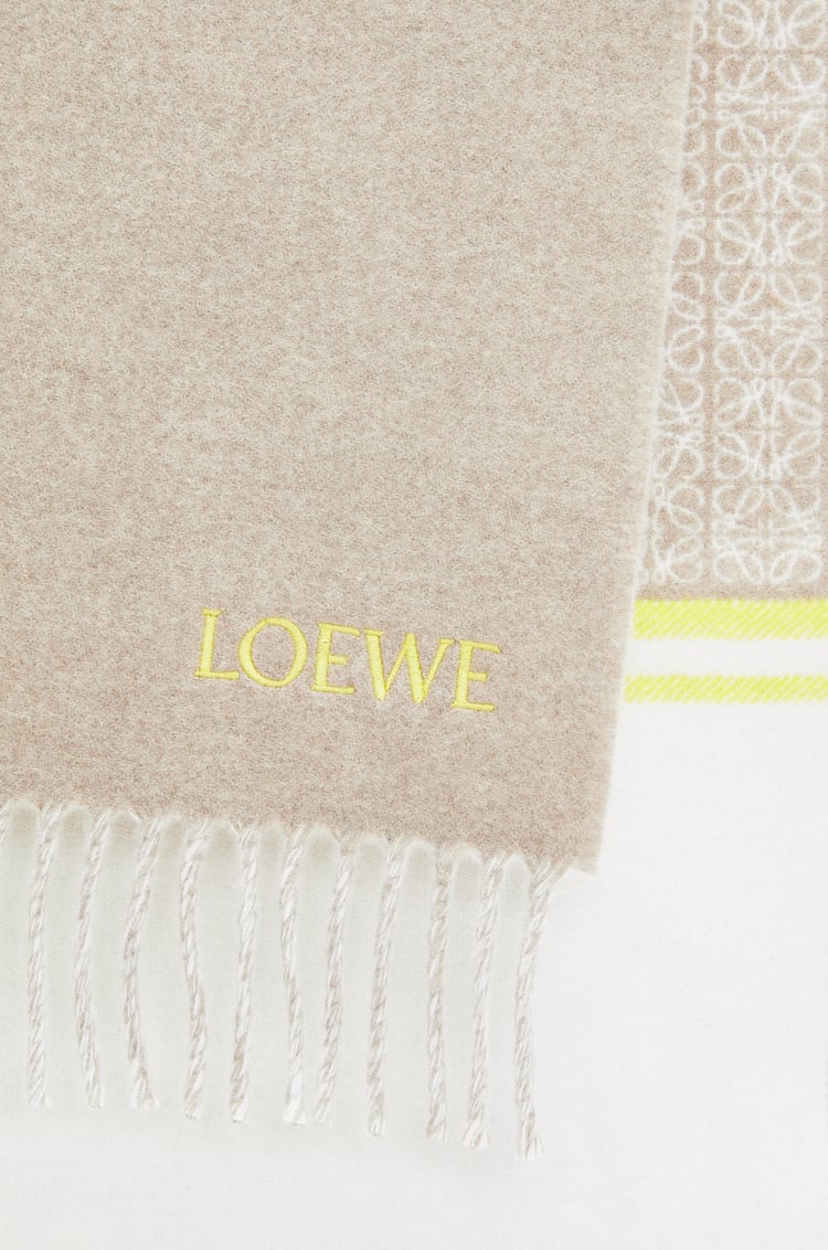 LOEWE Bufanda en lana y cashmere Marrón/Crema