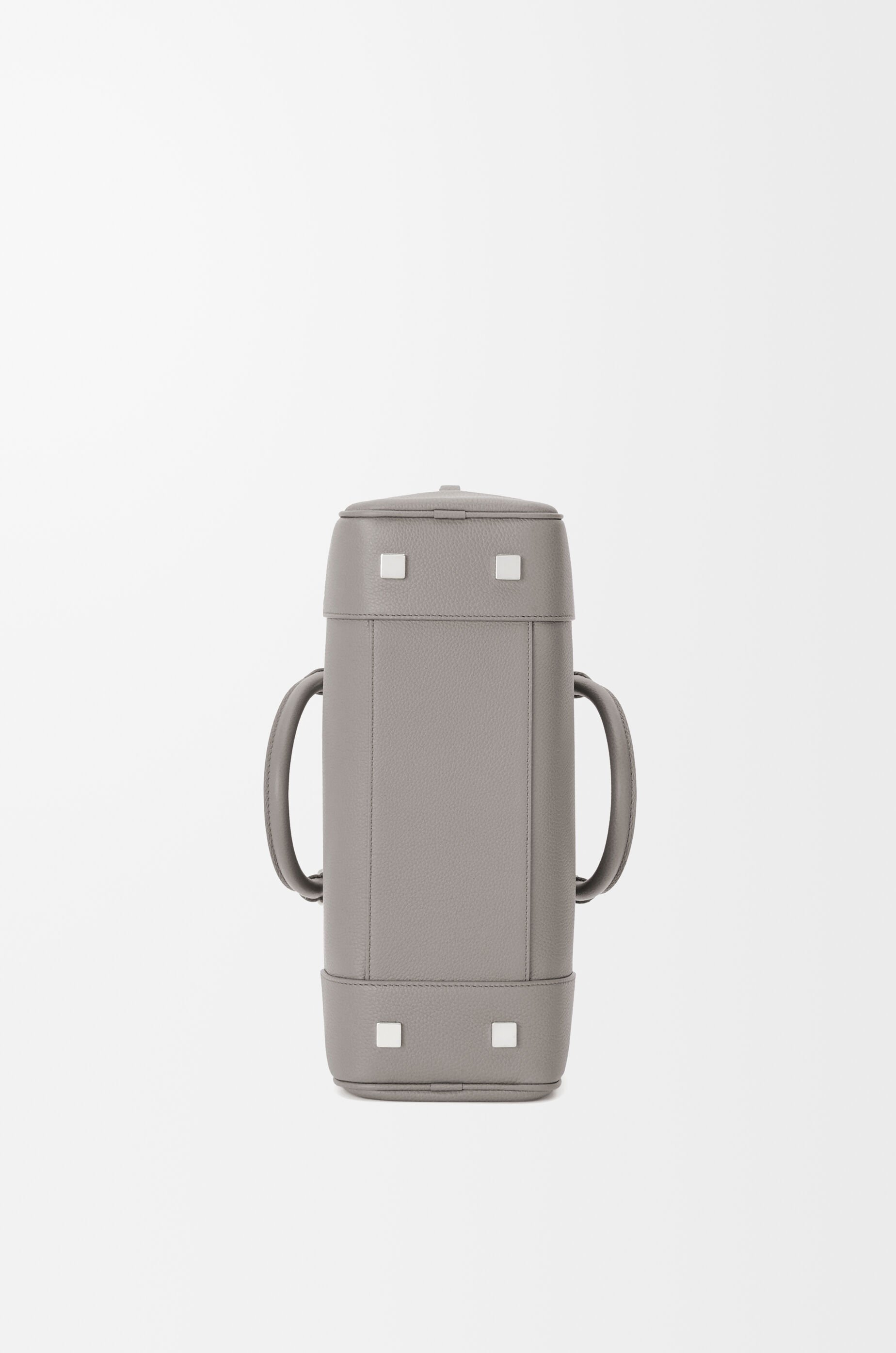 LOEWE Bolso Amazona 28 en suave piel de ternera graneada Gris Perla