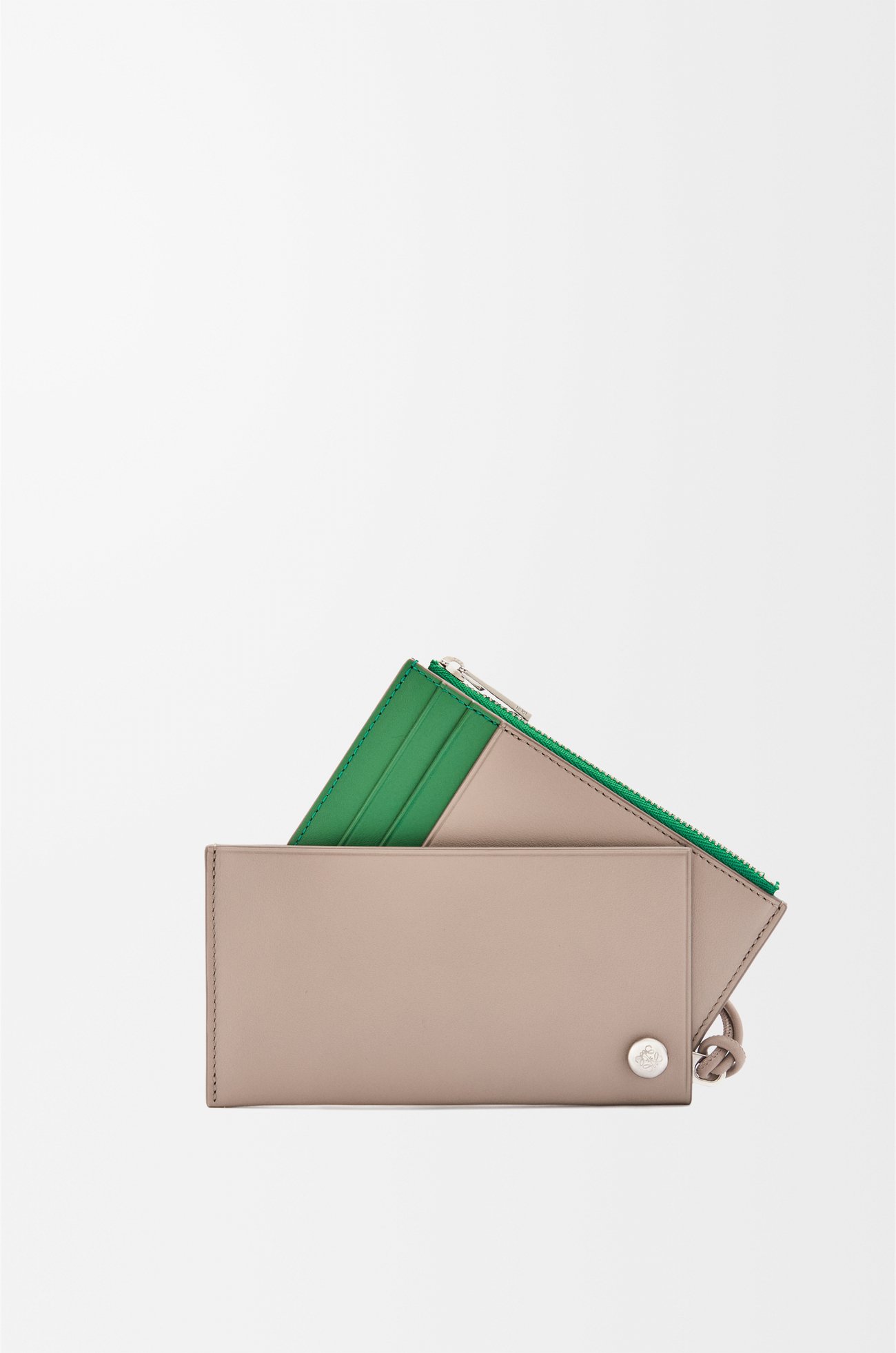 LOEWE Pebble Slider coin cardholder in shiny nappa calfskin Sand/Tropical Green plp_rd