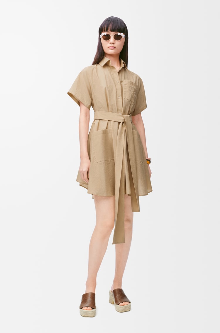 LOEWE シャツ ドレス（コットンブレンド） ライトベージュ