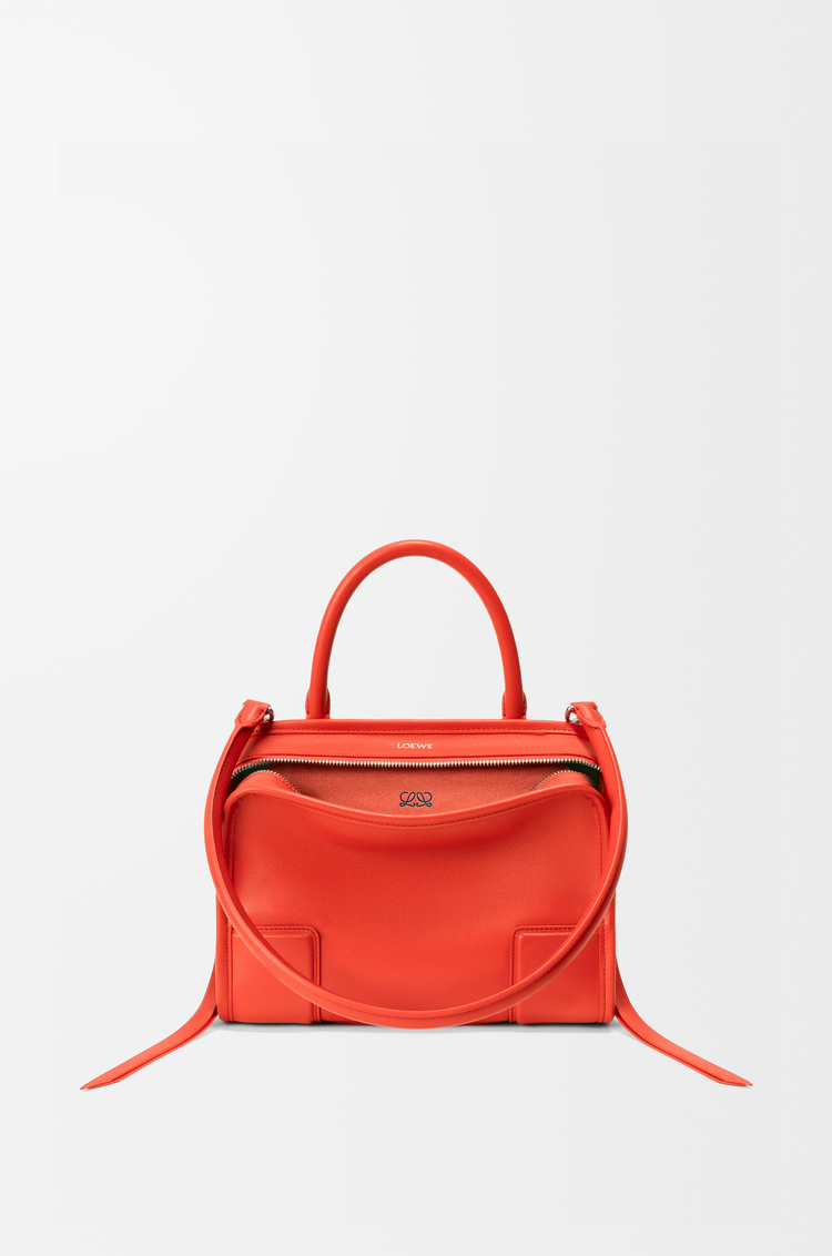 LOEWE 스몰 아마조나 180 백 - 소프트 카프스킨 선라이즈 오렌지