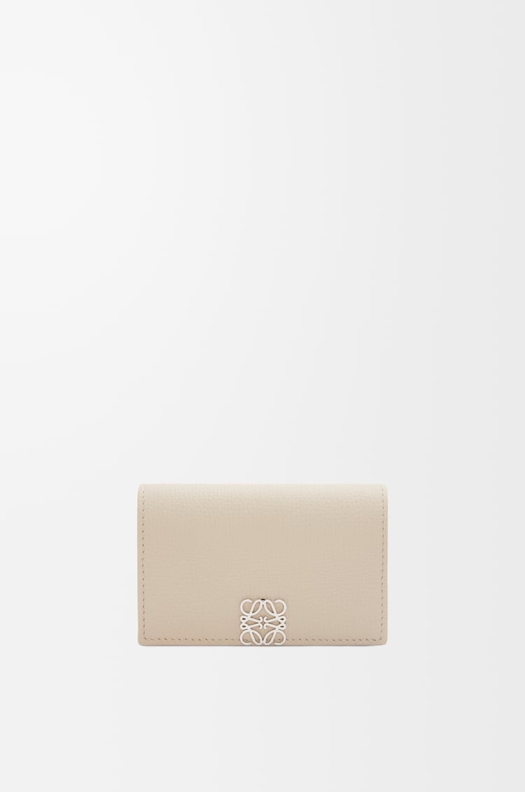 LOEWE アナグラム ビジネスカードホルダー（ペブルグレインカーフ） ライトゴースト