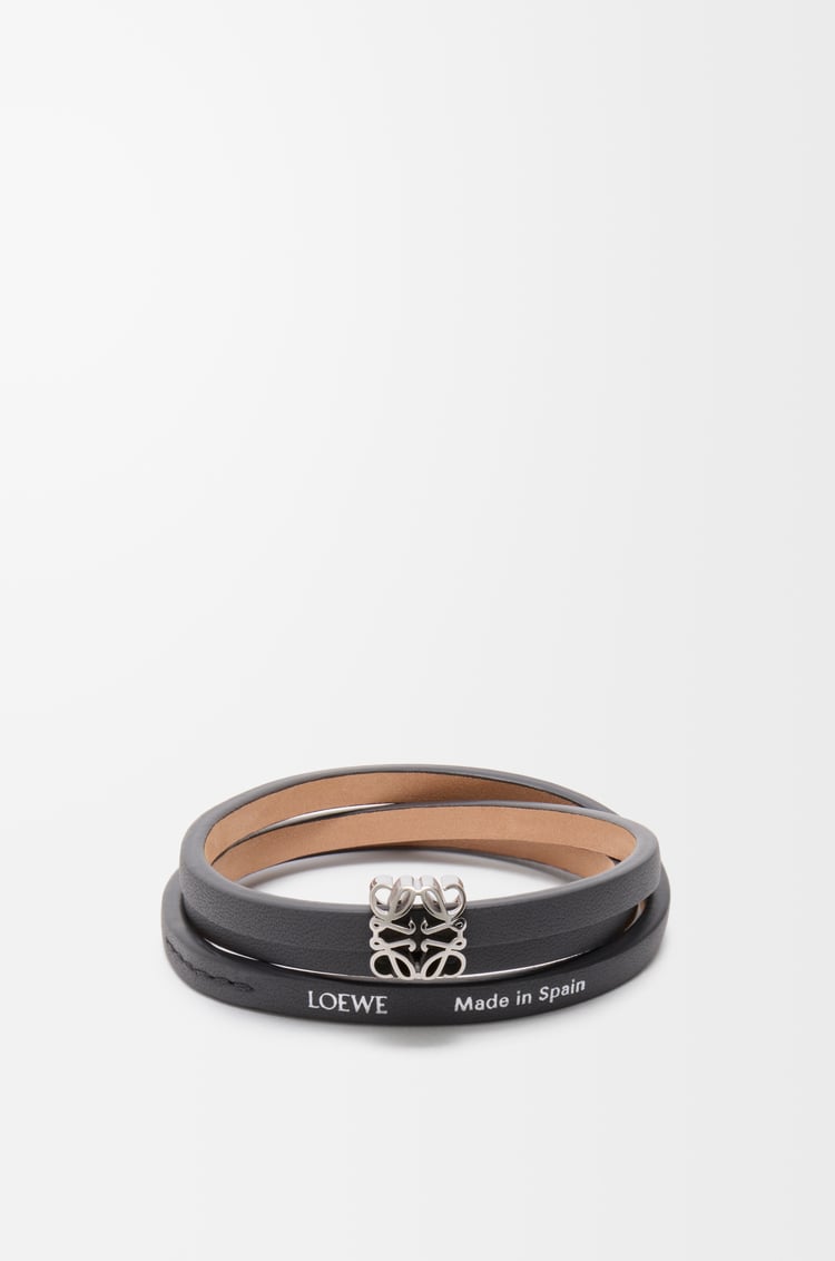 LOEWE Pulsera trenzada Anagram Bombé en piel de ternera Espresso