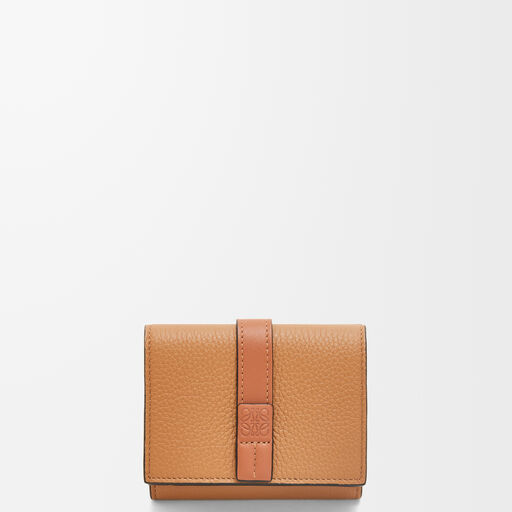 トライフォールド ウォレット（ソフトグレインカーフ） ベージュ - LOEWE 