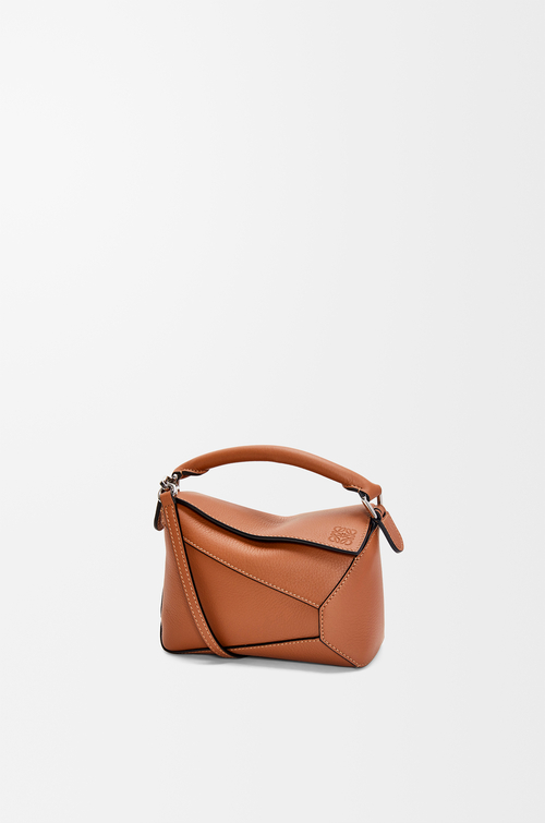 LOEWE Mini sac Puzzle Edge en cuir de veau classique Tan