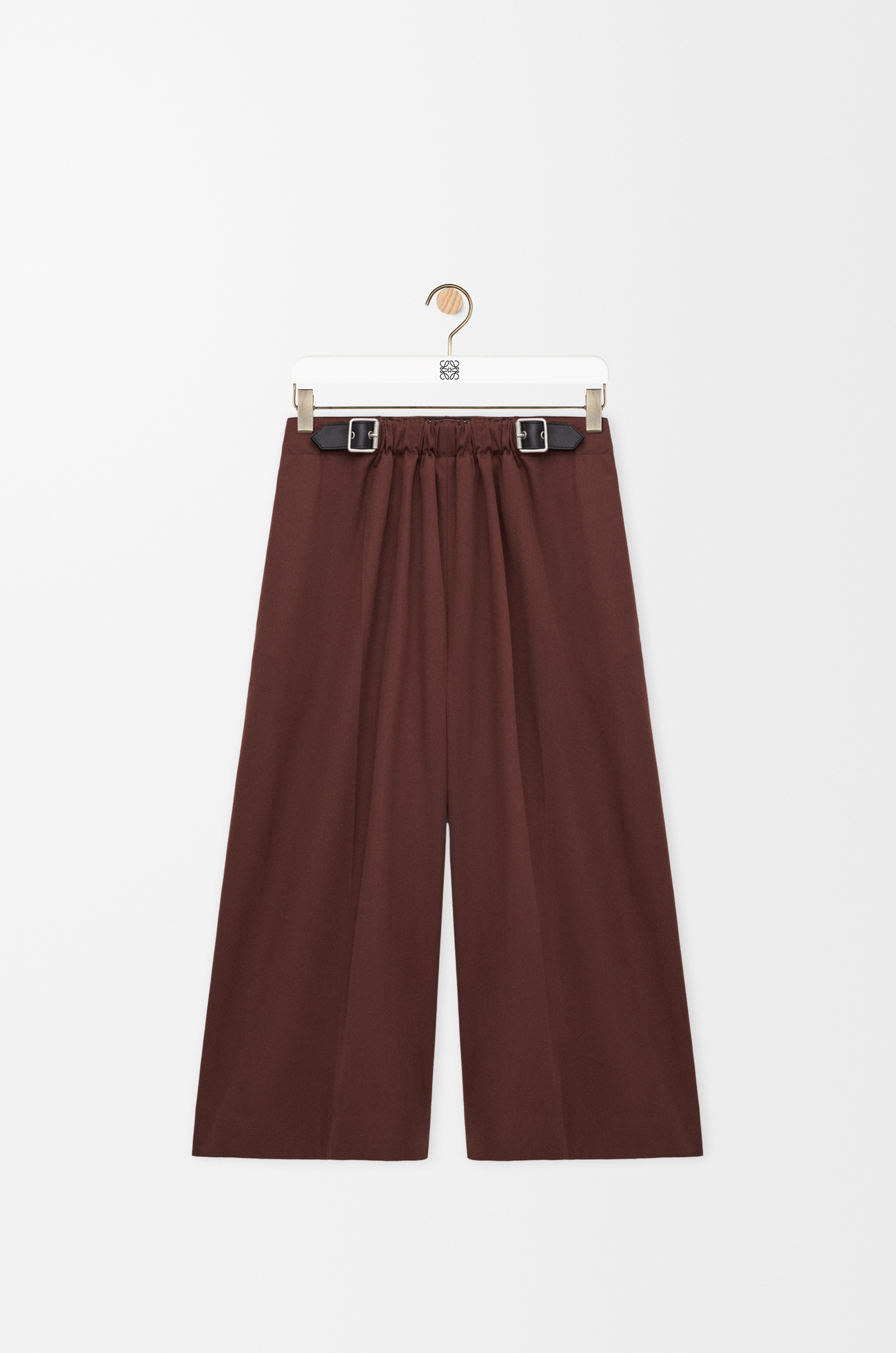 LOEWE Verkürzte Hose mit Gürtel aus Baumwolle und Seide Kaffeebraun