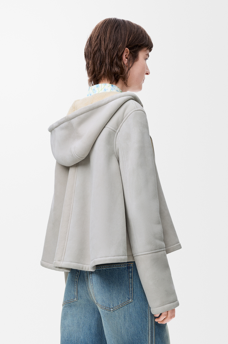 LOEWE Hooded jacket in shearling Hellgrau Meliert