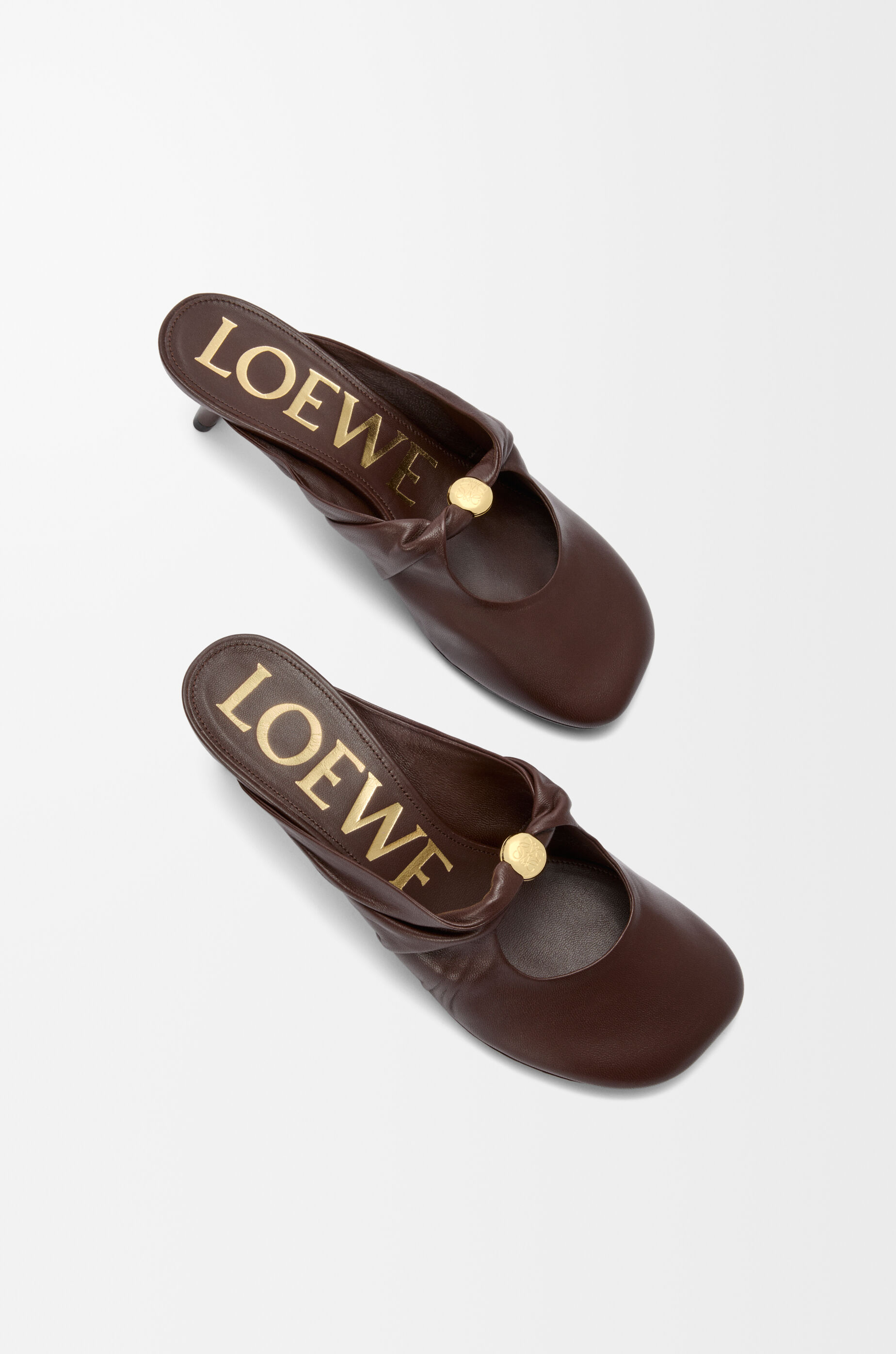 Pebble Soft mule in nappa lambskin Red - LOEWE USA Official Website