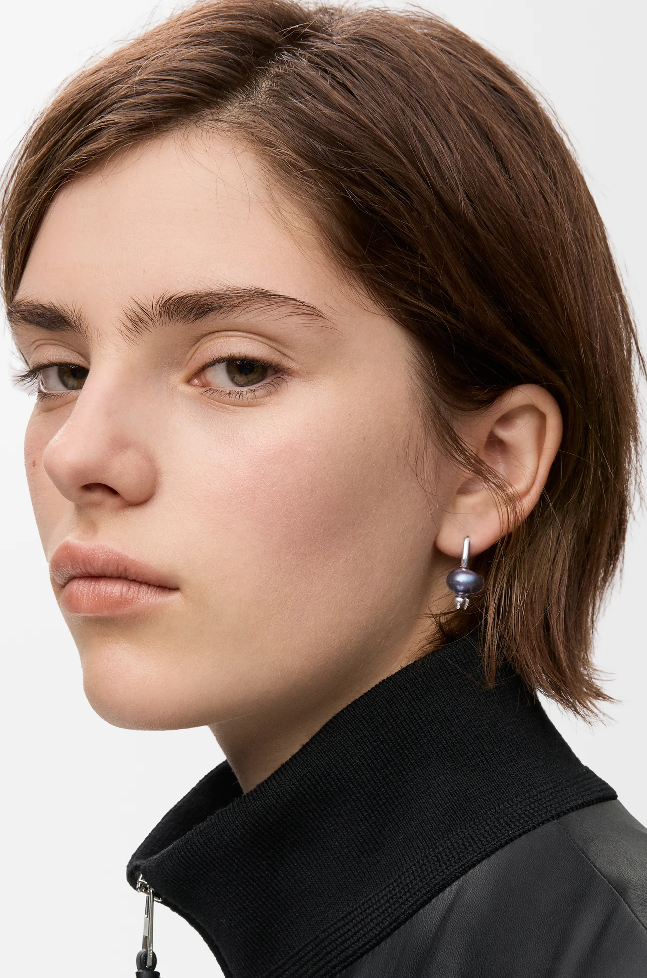 LOEWE Blueberry earrings in sterling silver and pearl Silver/Blue