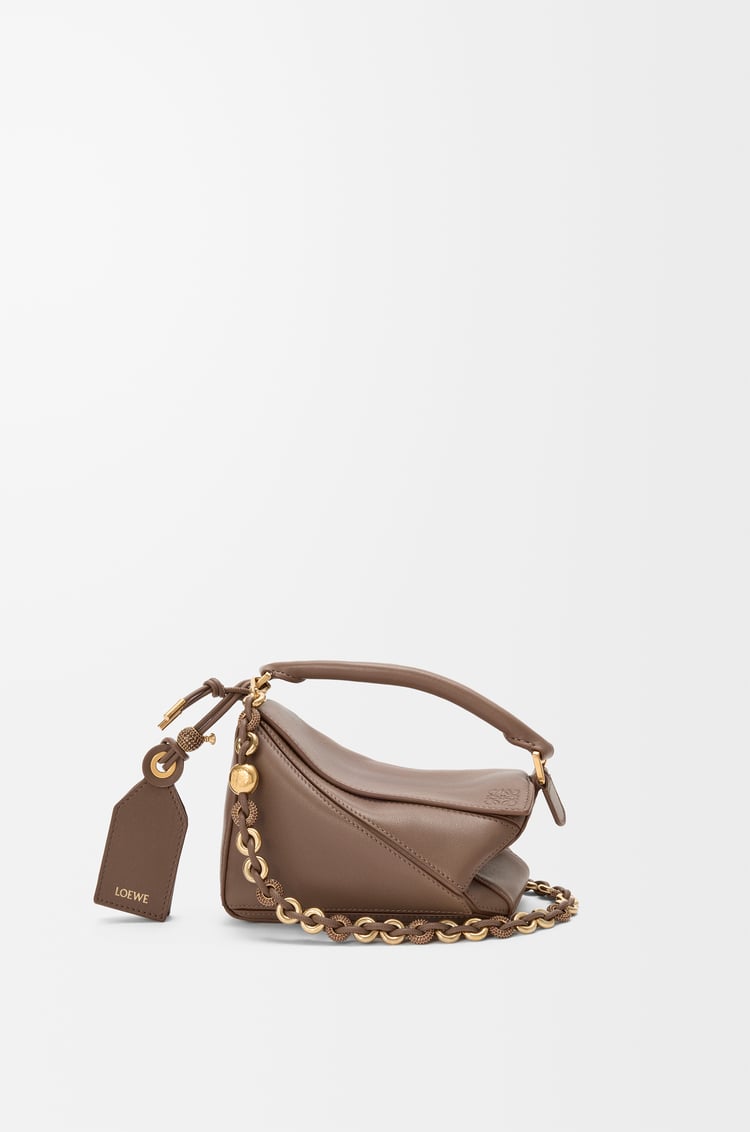 LOEWE 迷你納帕小羊皮 Featherlight Puzzle 包款 灰褐色
