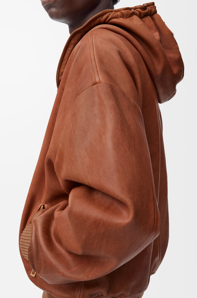 LOEWE Chaqueta con capucha en piel napa de cordero Marrón Claro