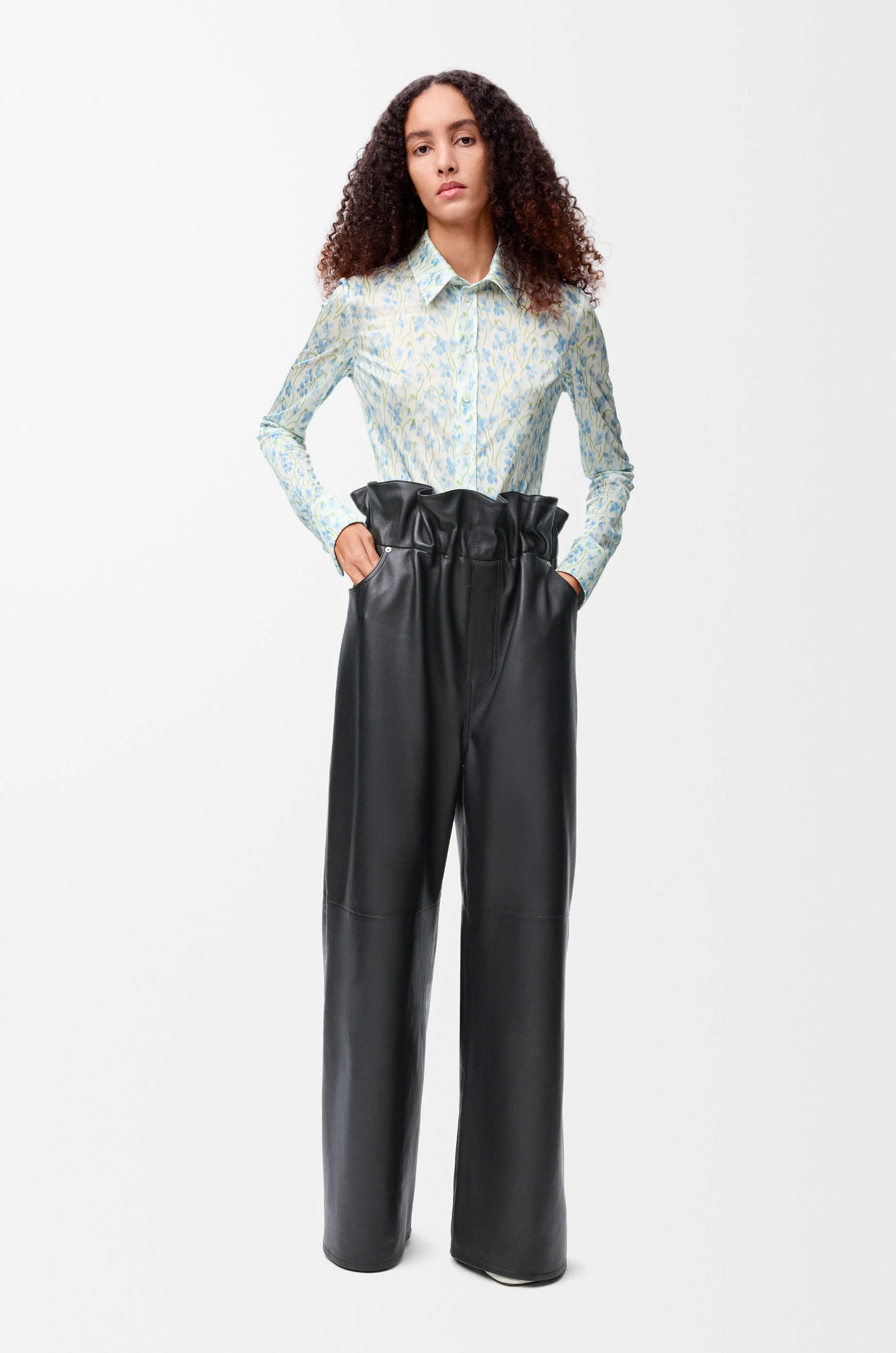 Flamenco trousers in nappa lambskin Black - LOEWE