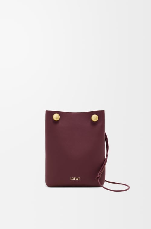 LOEWE Pebble pouch in smooth calfskin Dark Burgundy plp_rd