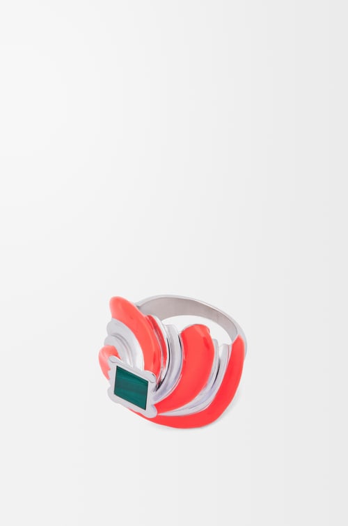 LOEWE Anillo Twisted Anagram en plata de ley y esmalte Plateado/Rosa