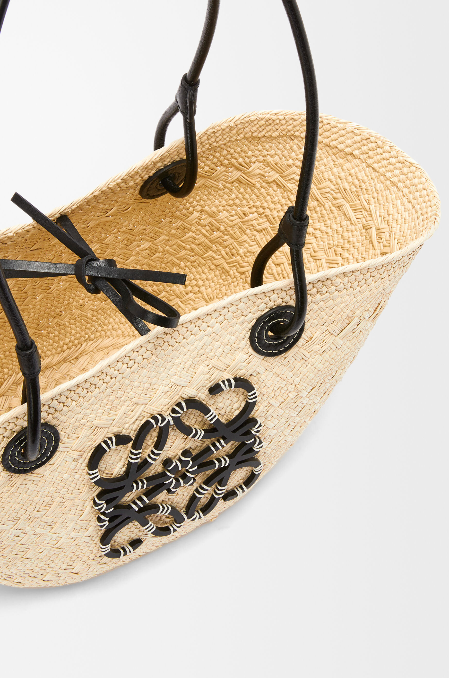 アナグラム バスケットバッグ スモール (イラカヤシ＆カーフ) ベージュ