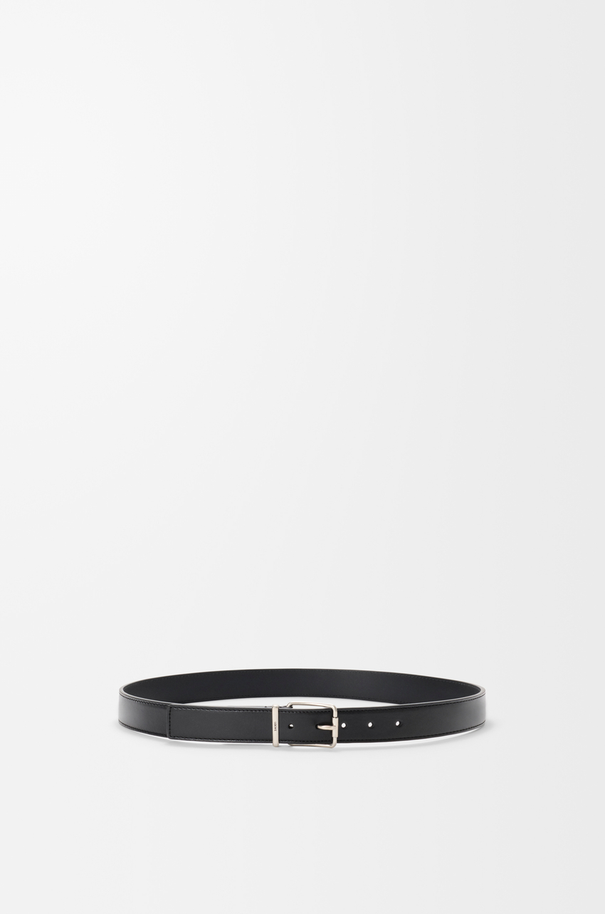 Essential belt in shiny sleek calfskin