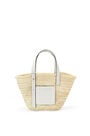 LOEWE Basket bag in palm leaf and calfskin 自然色/白色