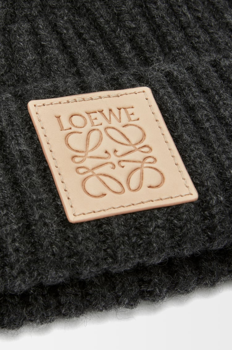 LOEWE ビーニー（カシミヤ） ブラック