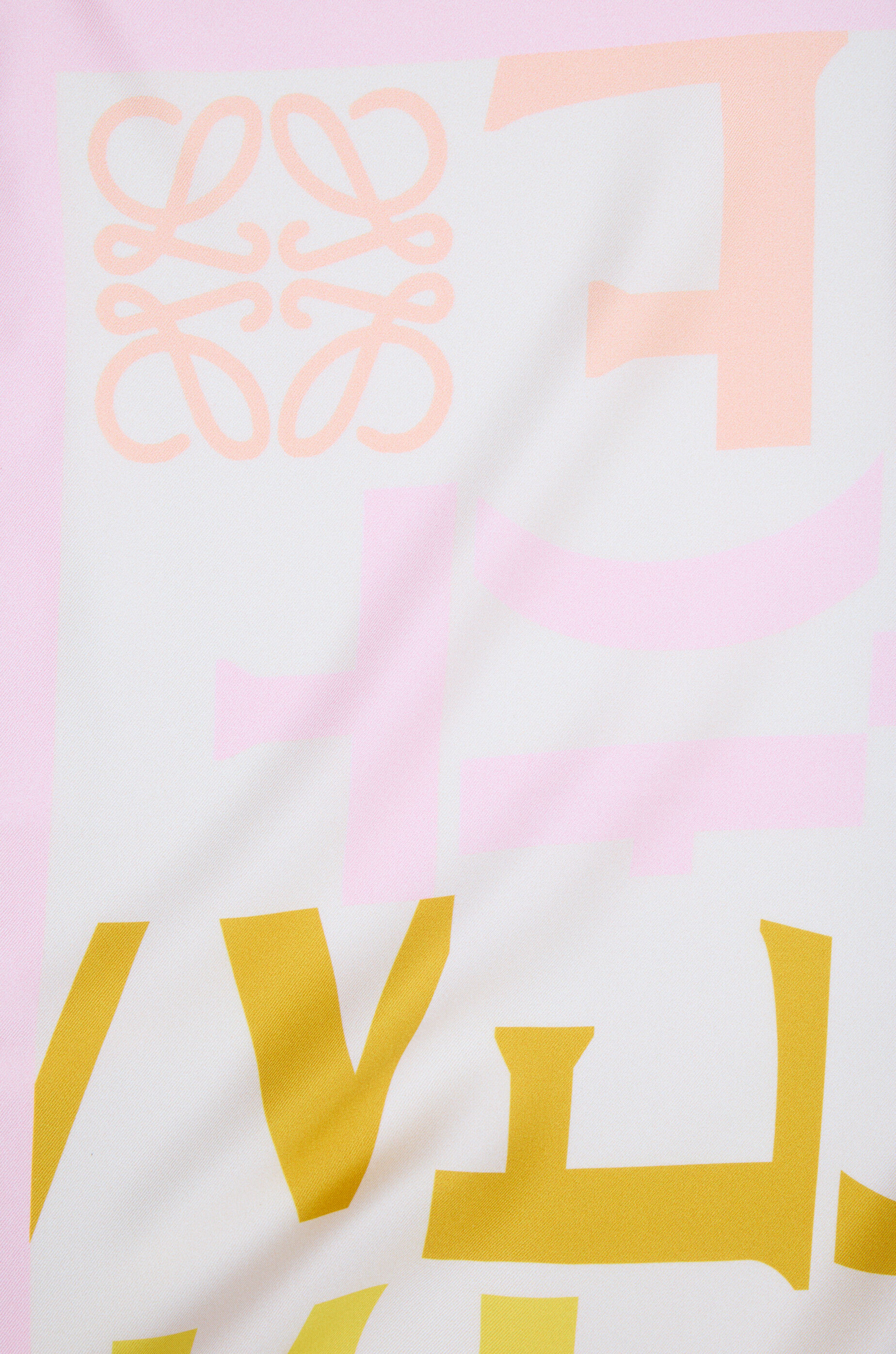 スカーフ（シルク） ピンク - LOEWE Japan official website