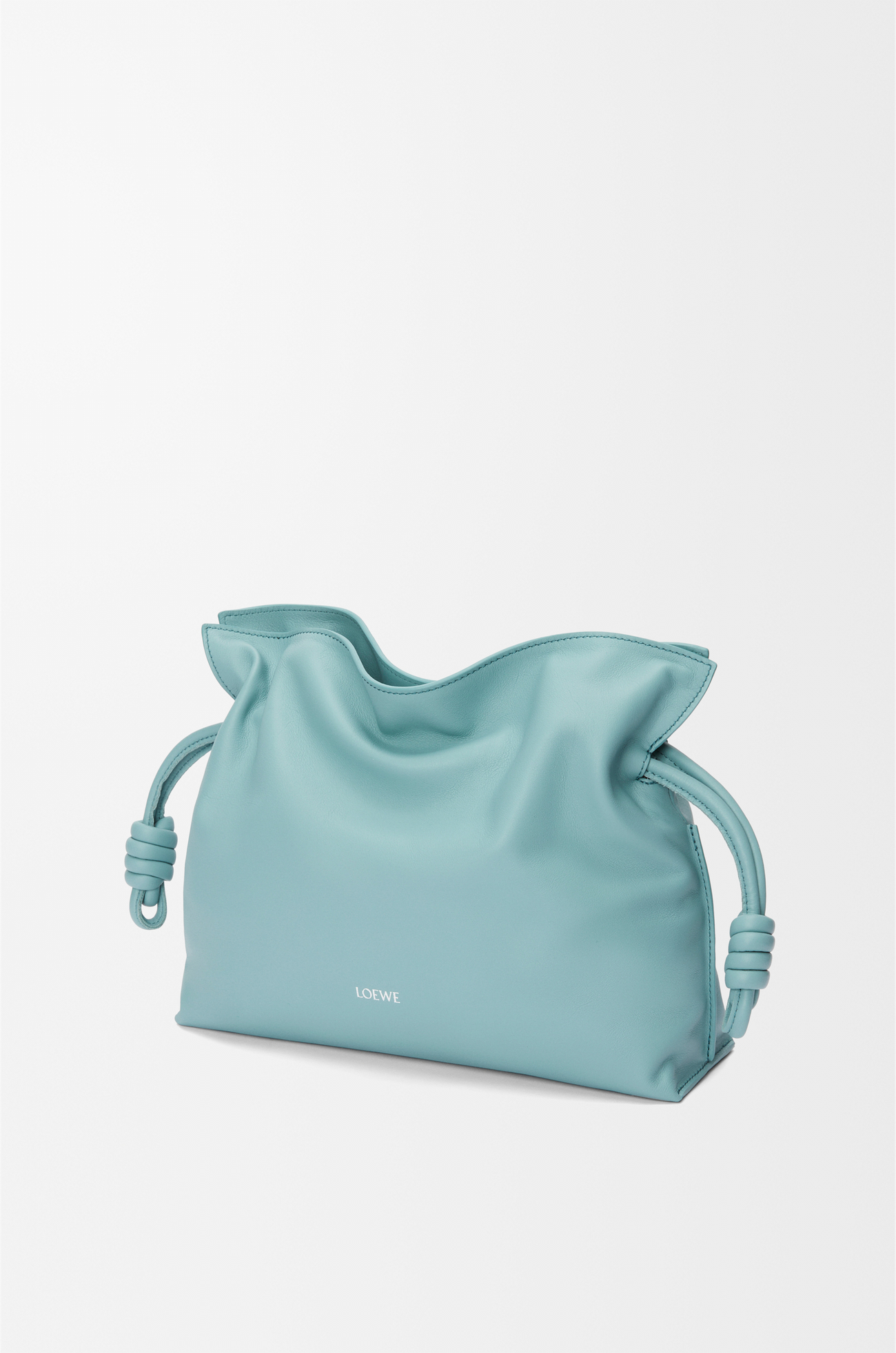 LOEWE Bolso Flamenco Clutch mediano en piel napa de ternera Agua plp_rd